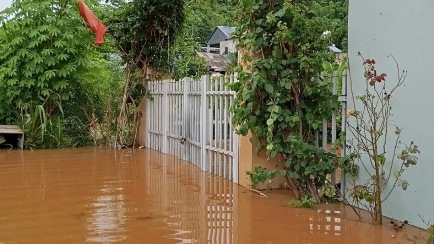 Nhiều nơi ở Sơn La lại có mưa, nước lũ tiếp tục đổ về